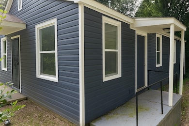 1883 Cedarhurst Ave, Memphis, TN 38127 - photo 2