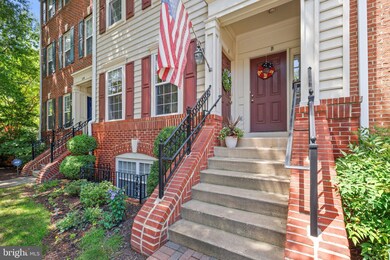 1602 Hunting Creek Dr unit A, Alexandria, VA 22314 - photo 5