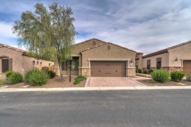 1816 N Red Cliff-2