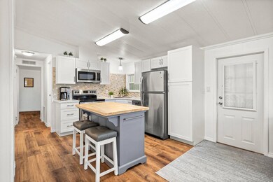 20451 Powell Rd unit 84, Dunnellon, FL 34431 - photo 7