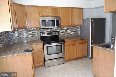 7126 Talisman Ln, Columbia, MD 21045 - photo 3