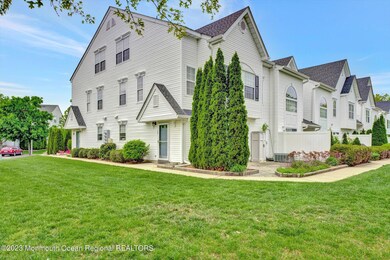 17 Dover Ct unit 175, Tinton Falls, NJ 07712 - photo 2