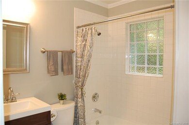 HALL FULL BATH