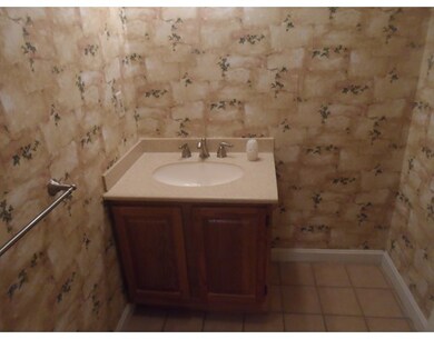 8 Crowns Way unit 8, Uxbridge, MA 01569 - photo 6