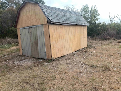 4785 E Wheatland Rd, Vincennes, IN 47591 - photo 3