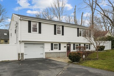 61 Beachmount Ave, Bristol, RI 02809 - photo 3