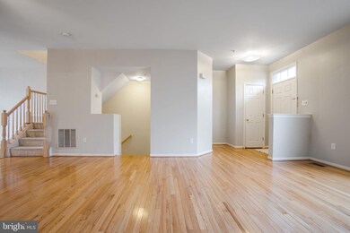 13008 Shamrock Glen Dr, Germantown, MD 20874 - photo 6