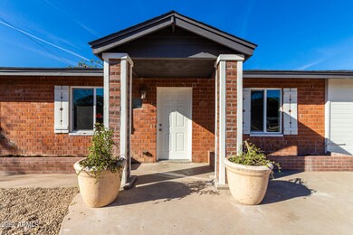 2028 N 29th Place, Phoenix, AZ 85008 - photo 4