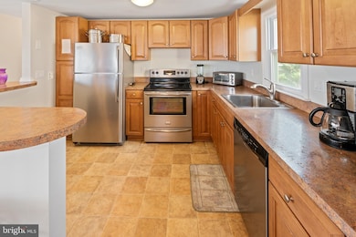 140 E 17th St, Ship Bottom, NJ 08008 - photo 5