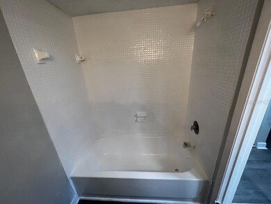 6326 Newtown Cir unit 26A4, Tampa, FL 33615 - photo 5