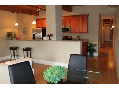 70 Foundry St, Manchester, NH 03102 - photo 3