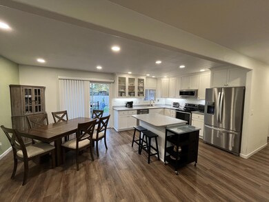 Living to Kitchen/Dining
