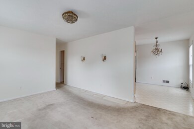 5221 D St SE, Washington, DC 20019 - photo 7