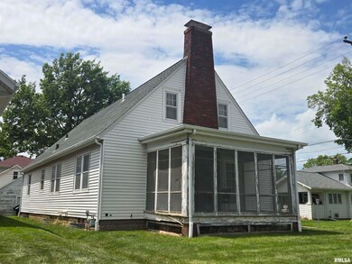 621 E 29th St, Davenport, IA 52803 - photo 5