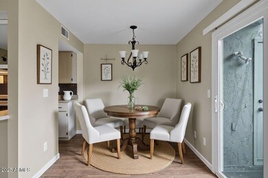 10215 N 8th St unit B, Phoenix, AZ 85020 - photo 5