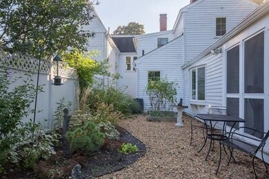 58 High St unit 1, Newburyport, MA 01950 - photo 3