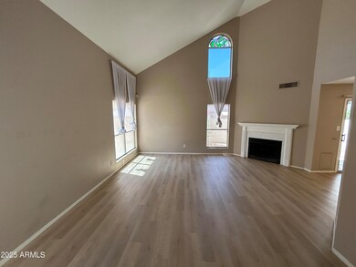 521 E Kristal Way, Phoenix, AZ 85024 - photo 4