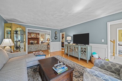 50 Hutchinson Rd, Walpole, MA 02081 - photo 6