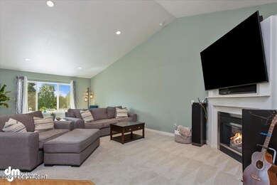 06-Living Room-4307