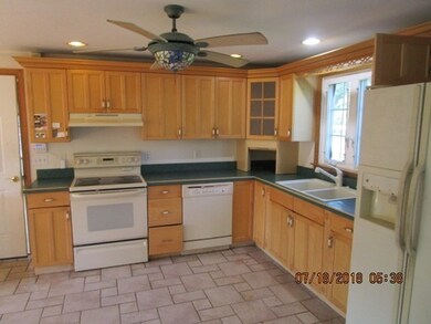 6 Laurie Ln, Charlton, MA 01507 - photo 6