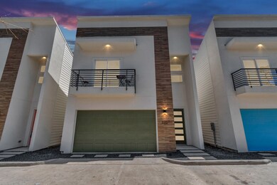 2337 Paul Quinn St, Houston, TX 77091 - photo 2