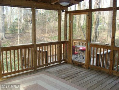 10518 Arrowood St, Fairfax, VA 22032 - photo 6