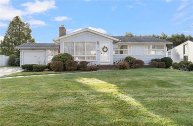 72 Longview Dr, Cranston, RI 02920 - photo 2