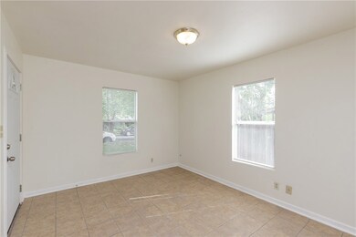 1412 E Rosewood St, Beeville, TX 78102 - photo 6