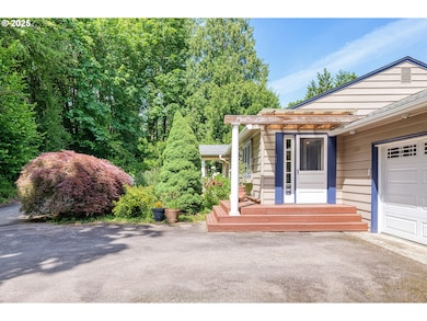 7450 SW Canyon Rd, Portland, OR 97225 - photo 5