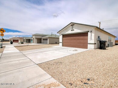 14553 Mescal Bean Ave, Horizon City, TX 79928 - photo 5