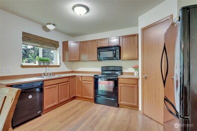 15632 Lindsay Rd SE, Yelm, WA 98597 - photo 6