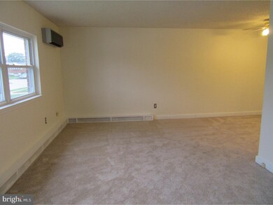 630 Turf Ln, Conshohocken, PA 19428 - photo 3