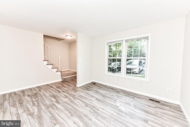 2364 Albot Rd, Reston, VA 20191 - photo 4