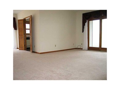 Living Room. View From Entryway to Living Room, Di