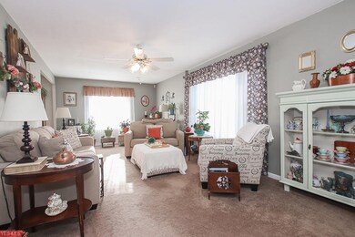 2487 E 39th St, Lorain, OH 44055 - photo 6