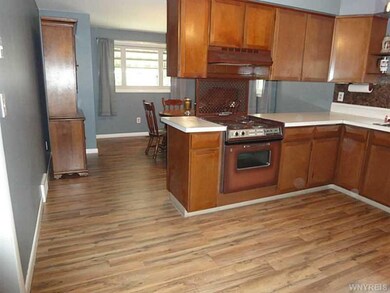 899 Nash Rd, North Tonawanda, NY 14120 - photo 4