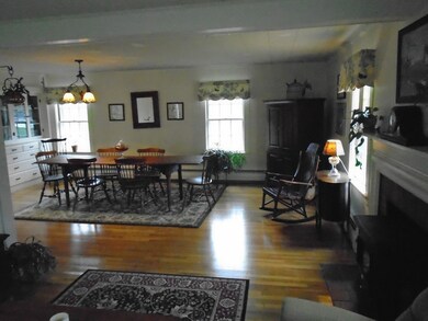 6 Old Salisbury St, Holden, MA 01520 - photo 4