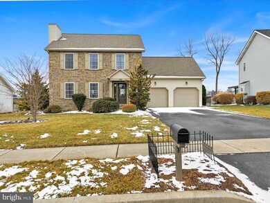 163 Macintosh Dr, Palmyra, PA 17078 - photo 2