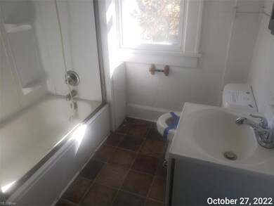 2322 23rd St NE, Canton, OH 44705 - photo 6