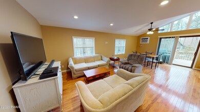 102 Davos Ln, Tafton, PA 18464 - photo 3