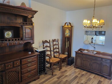 1024 SE 4th Ave unit 403, Dania, FL 33004 - photo 4