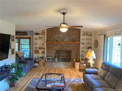 105 Roasted Chestnut Trail, Hendersonville, NC 28792 - photo 5