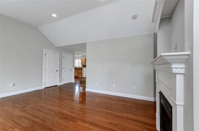 3 Elystan Cir unit 33, Nashua, NH 03064 - photo 5