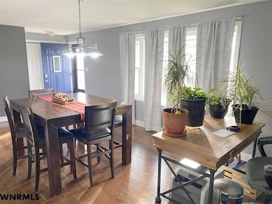 1917 E 29th St, Scottsbluff, NE 69361 - photo 2