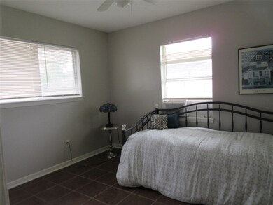 7516 Lockwood Dr, Houston, TX 77016 - photo 6