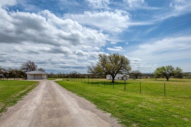 1527 J e Woody Rd, Springtown, TX 76082 - photo 4