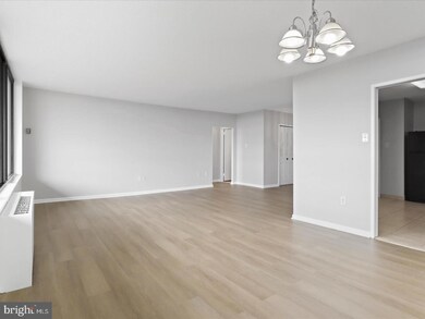 Skyline Plaza unit 2013S, Baileys Crossroads, VA 22041 - photo 7