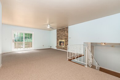 1314 Aster Ct, Batavia, IL 60510 - photo 3