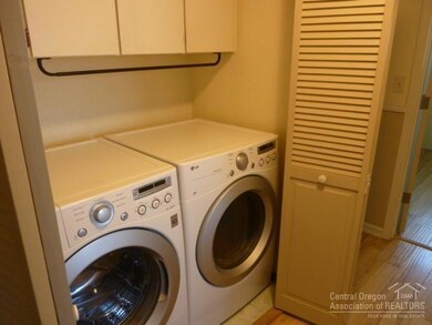 113 NW 2nd St, Redmond, OR 97756 - photo 6