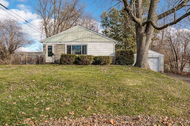 2016 Ridgeland Rd, Rockford, IL 61108 - photo 2